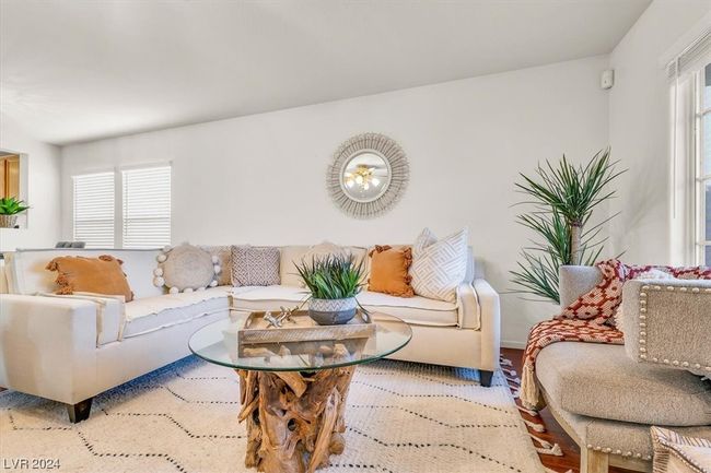5017 Ropers Rock Ct, House other with 3 bedrooms, 2 bathrooms and null parking in Las Vegas NV | Image 4