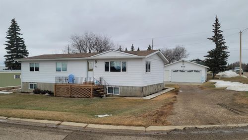 300 Delhi St, Veteran, AB, T0C2S0 | Card Image