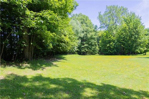 934 Friar Tuck Ln, Webster, NY, 14580-2561 | Card Image