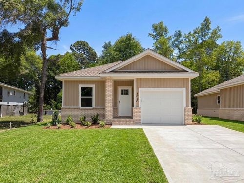 3032 N 11th Ave, Milton, FL, 32583-5841 | Card Image