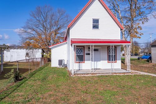 411 1st Ave, Waverly, OH, 45690-1108 | Card Image