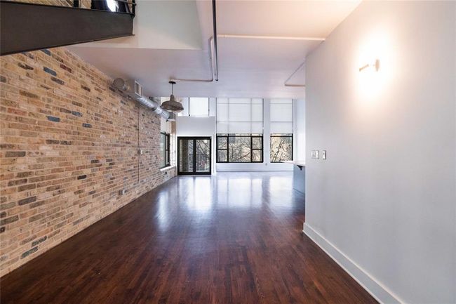 APT-211 - 411 Brazos St, Condo with 1 bedrooms, 2 bathrooms and 1 parking in Austin TX | Image 10