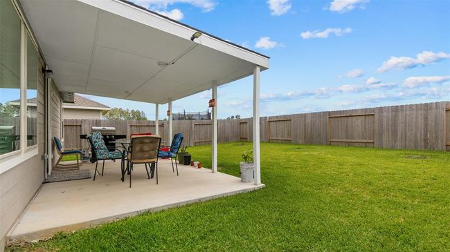 large backyard | Image 23