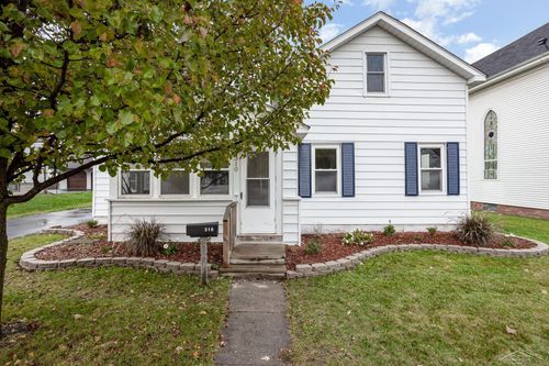 310 S Franklin St, Zilwaukee, MI, 48604-1339 | Card Image