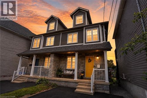 360 John St N, Hamilton, ON, L8L4R1 | Card Image