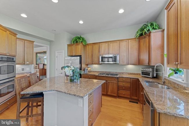 19070 Arroyo Ter, Townhouse with 4 bedrooms, 5 bathrooms and null parking in Lansdowne VA | Image 16