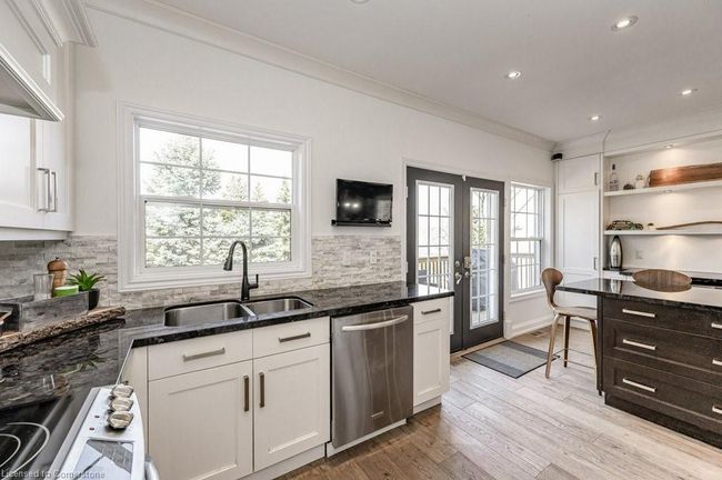 5 - 1061 N Shore Blvd E, Townhouse with 2 bedrooms, 3 bathrooms and 2 parking in Burlington ON | Image 18