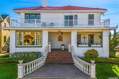 159 Beach 149th St, Neponsit, NY, 11694-1022 | Card Image