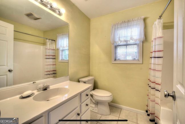 201 Brookstone Dr Sw, House other with 3 bedrooms, 2 bathrooms and 2 parking in Calhoun GA | Image 24