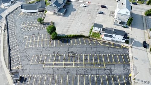 572 Thames St, Groton, CT, 06340-3946 | Card Image