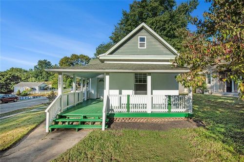 1802 N 22nd St, Saint Joseph, MO, 64505-2805 | Card Image