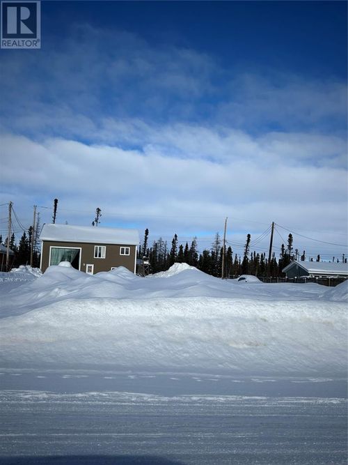 28 Lyall St, Happy Valley Goose Bay, NL, A0P1C0 | Card Image
