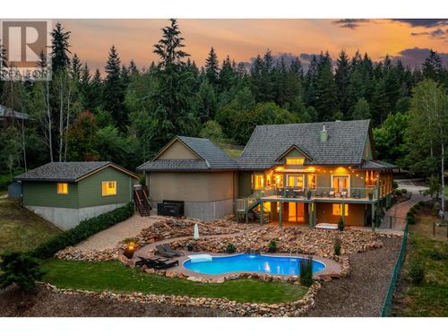 2005 Parkwood Dr, Coldstream, BC, V1B3Y4 | Card Image