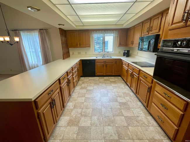 845 Crosspointe Ct, Condo with 2 bedrooms, 2 bathrooms and null parking in Wabash IN | Image 5