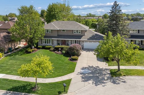8255 W 138th St, Orland Park, IL, 60462-7009 | Card Image