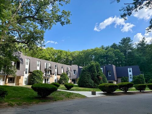 19-5 Shadowbrook Ln, Milford, MA, 01757-1134 | Card Image