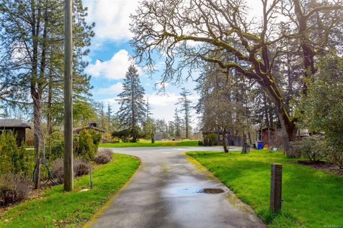 4085 Dupree Dr, Victoria, BC, V9C3Z6 | Card Image