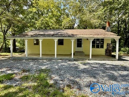 87 Flat Top Cir, Scottsboro, AL, 35768-5756 | Card Image