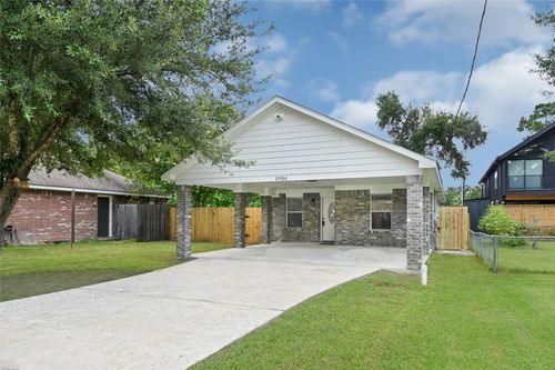 10914 Hummingbird Place, Conroe, TX, 77385 | Card Image