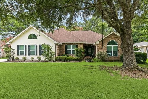 10 Wickfield Dr, Covington, LA, 70433-6815 | Card Image