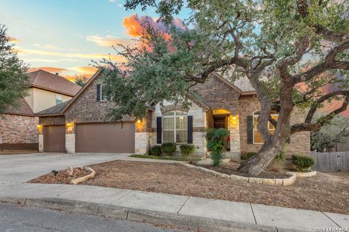 8710 Versant Blf, Boerne, TX, 78015-5015 | Card Image