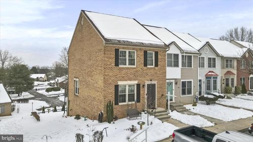 60 Morningside Dr, FALLING WATERS, WV, 25419-4053 | Card Image