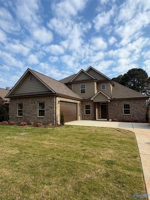 22059 Merlot Dr, Athens, AL, 35613-2329 | Card Image