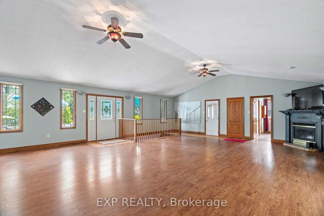 8458 Lazy Lane, House other with 3 bedrooms, 2 bathrooms and 16 parking in Thedford ON | Image 6
