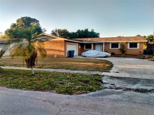 4411 Nw 15th St, Lauderhill, FL, 33313-5620 | Card Image