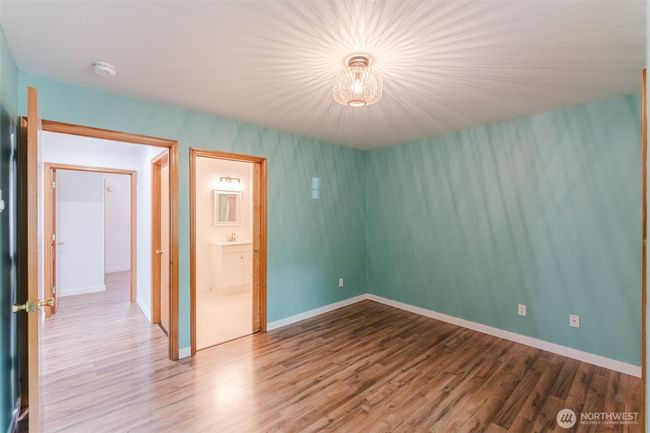 Attached full bathroom. | Image 20