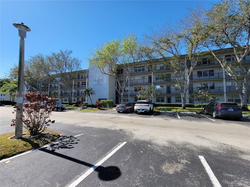 apt-113e-300 Sw 134th Way, Pembroke Pines, FL, 33027-1698 | Card Image