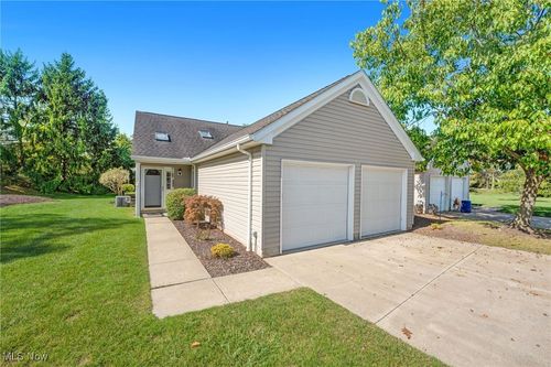 31-20889 Autumn Oval, Strongsville, OH, 44149-5859 | Card Image