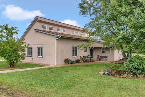 744 N Fountain Rd, Wellington, KS, 67152-8011 | Card Image