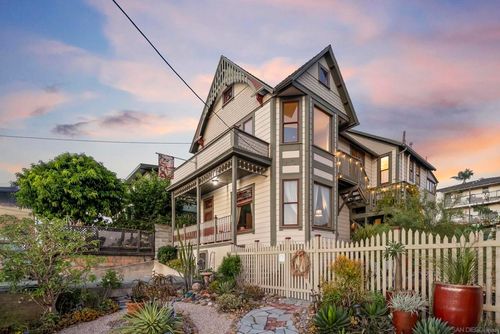 2163 Brant St, San Diego, CA, 92101 | Card Image