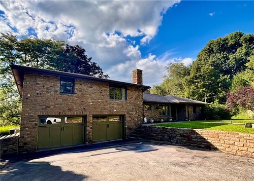 314 Red Cut Lodge Rd, Latrobe, PA, 15650-4162 | Card Image