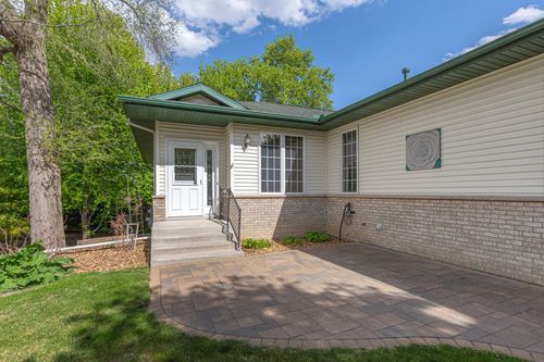 2129 Bard Ct, Faribault, MN, 55021-9279 | Card Image
