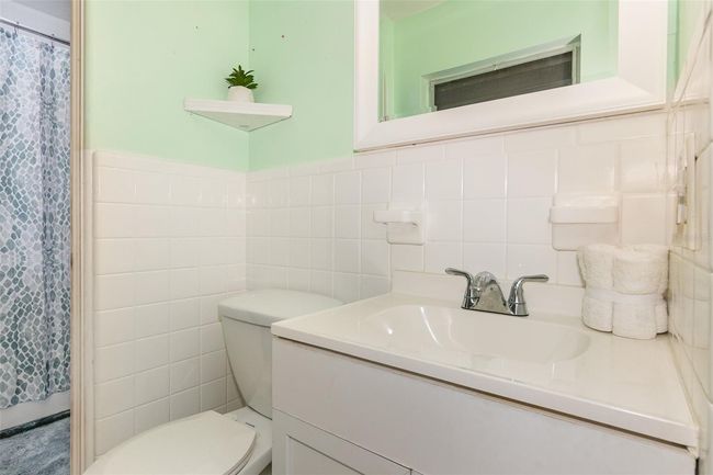 master bathroom | Image 15