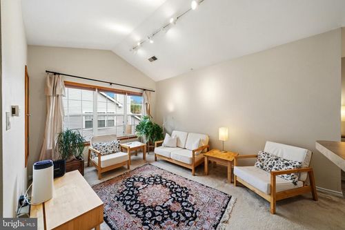 201-18512 Boysenberry Drive, GAITHERSBURG, MD, 20879 | Card Image