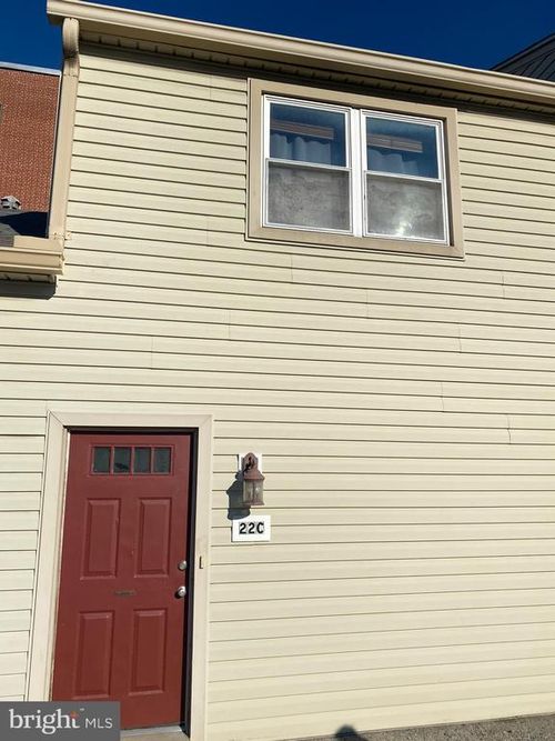 c-22 Bloomsbury Ave, CATONSVILLE, MD, 21228-4784 | Card Image