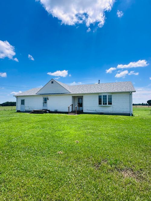 2750 E Highway 97, El Dorado Springs, MO, 64744-8135 | Card Image