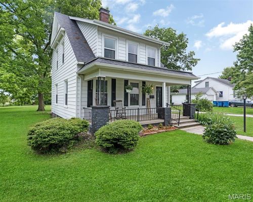 222 E Iowa St, Trenton, IL, 62293-1634 | Card Image