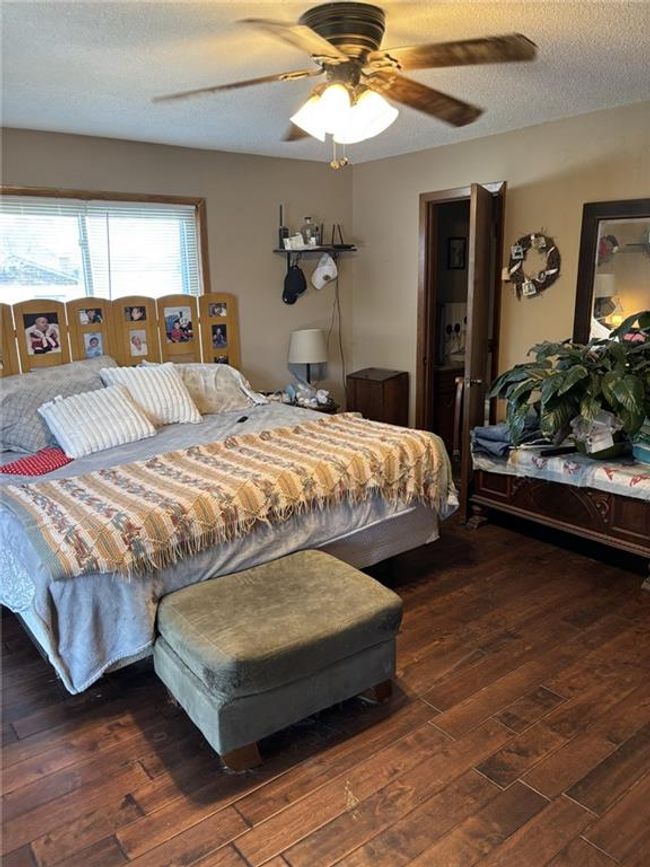1201 S Allen Ave, House other with 4 bedrooms, 3 bathrooms and null parking in Chanute KS | Image 21