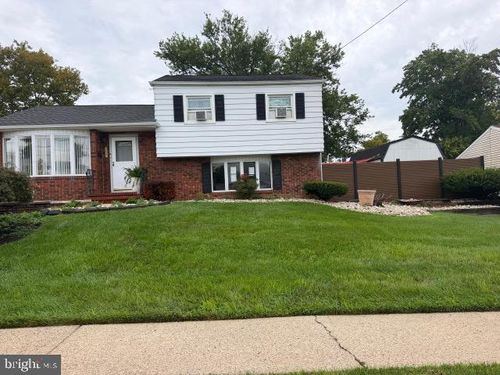 6 Marcia Dr, Hamilton, NJ, 08610-2415 | Card Image