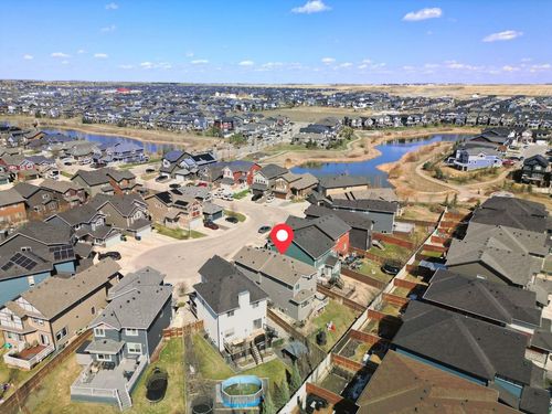 49 Kingsbridge Pl Se, Airdrie, AB, T4A0S4 | Card Image