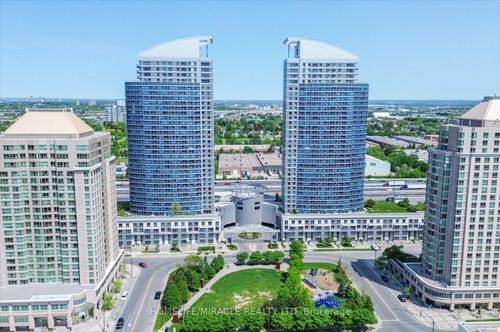 712-38 Lee Centre Dr, Scarborough, ON, M1H3J7 | Card Image