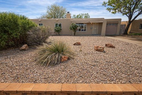8112 Princess Jeanne Ave Ne, Albuquerque, NM, 87110-6022 | Card Image