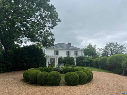 10064 Hatton Ferry Ln, Scottsville, VA, 24590-3845 | Card Image