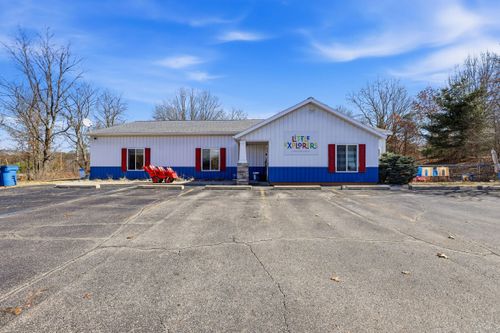 11560 Holmden Ct Ne, Rockford, MI, 49341-7341 | Card Image