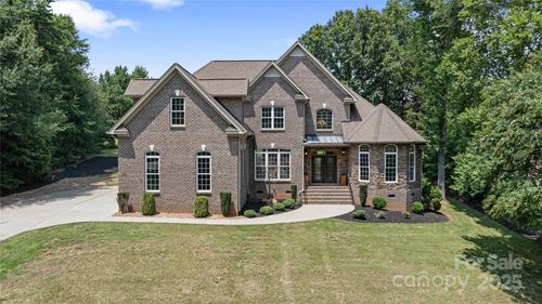 140 Pintail Run Ln, Mooresville, NC, 28117-8120 | Card Image