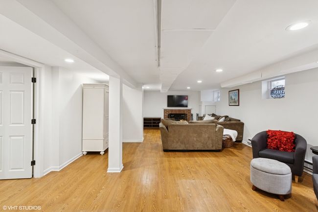 912 Cambridge Ln, House other with 3 bedrooms, 2 bathrooms and 2 parking in Wilmette IL | Image 20